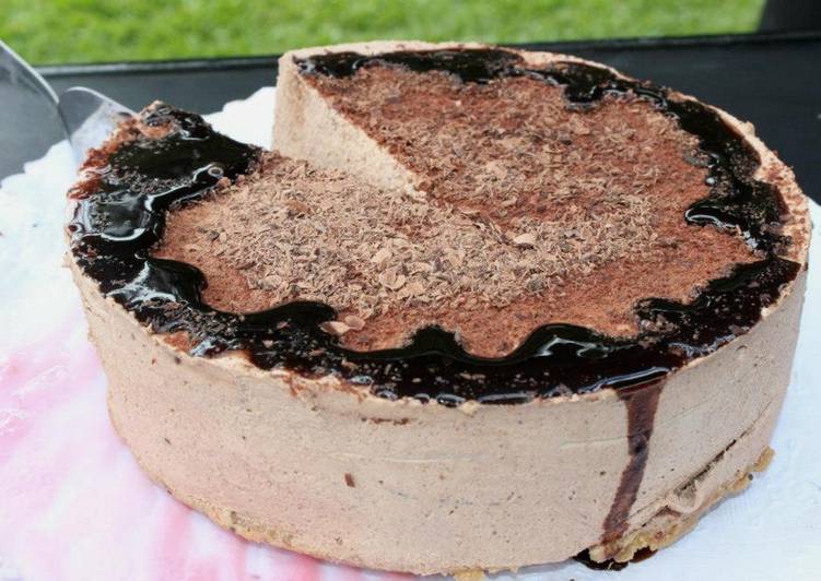 Step-by-Step Guide to Prepare Homemade Torta helada de ricota y chocolate