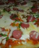 Pizza con salchichas de viena
