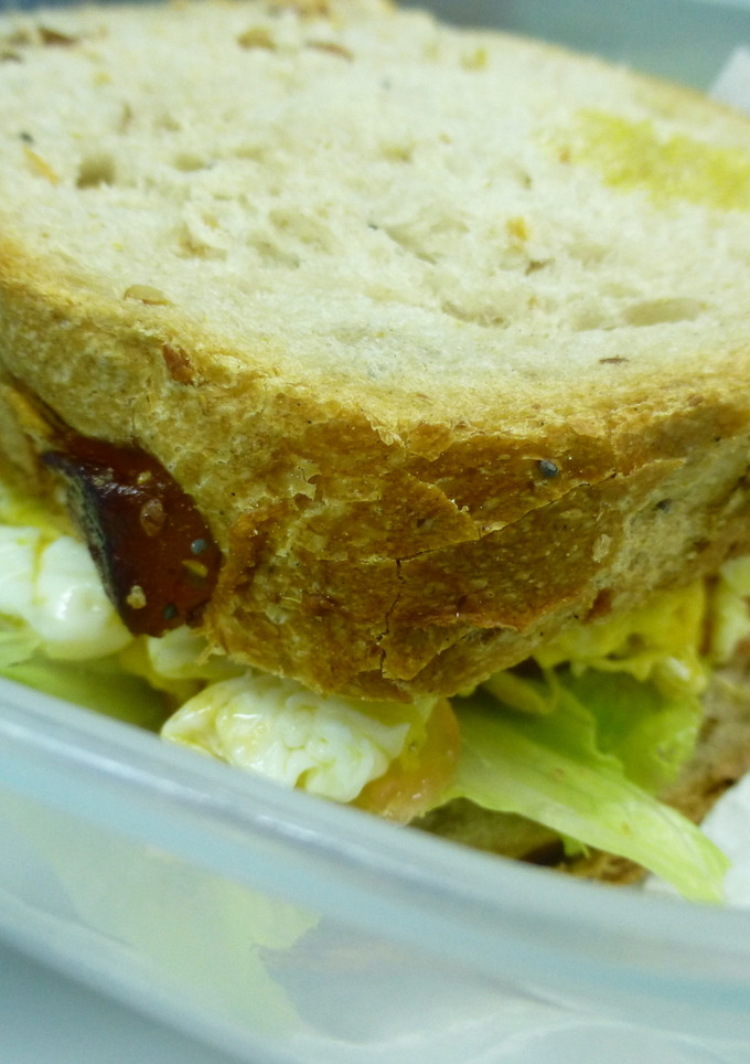 Una foto de Sandwiches de revuelto de salmón