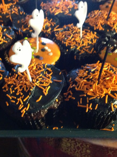 Una foto de Halloween cupcakes