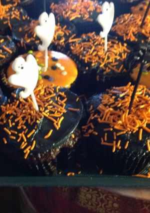 Una foto de Halloween cupcakes