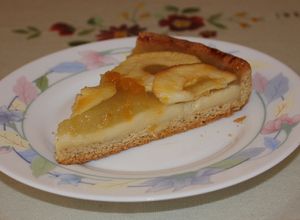 Una foto de Tarta de manzana con base de almendras