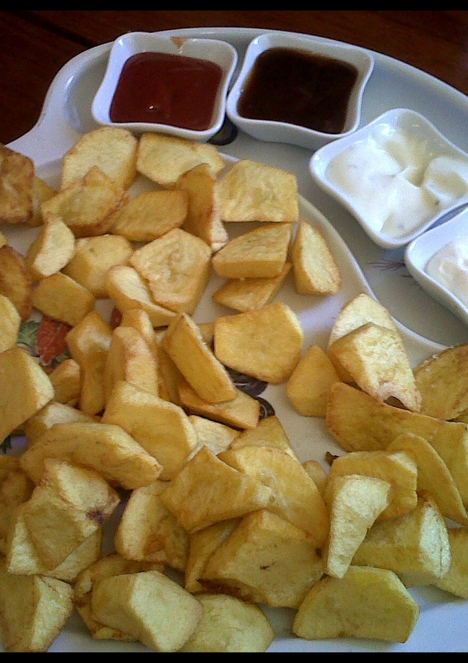 Una foto de Patatas cuatro salsas