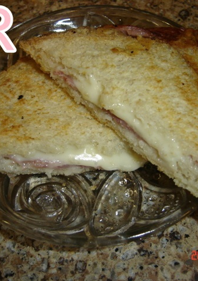 Una foto de Sandwich mixto