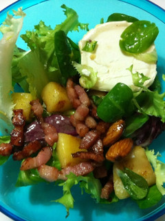 Una foto de Ensalada templada con bacon