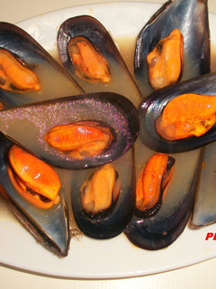 Una foto de Mejillones superpicantes al vapor
