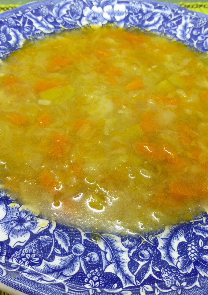 Una foto de Sopa de verduras variadas