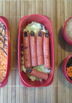 Una foto de Halloween bento lunch