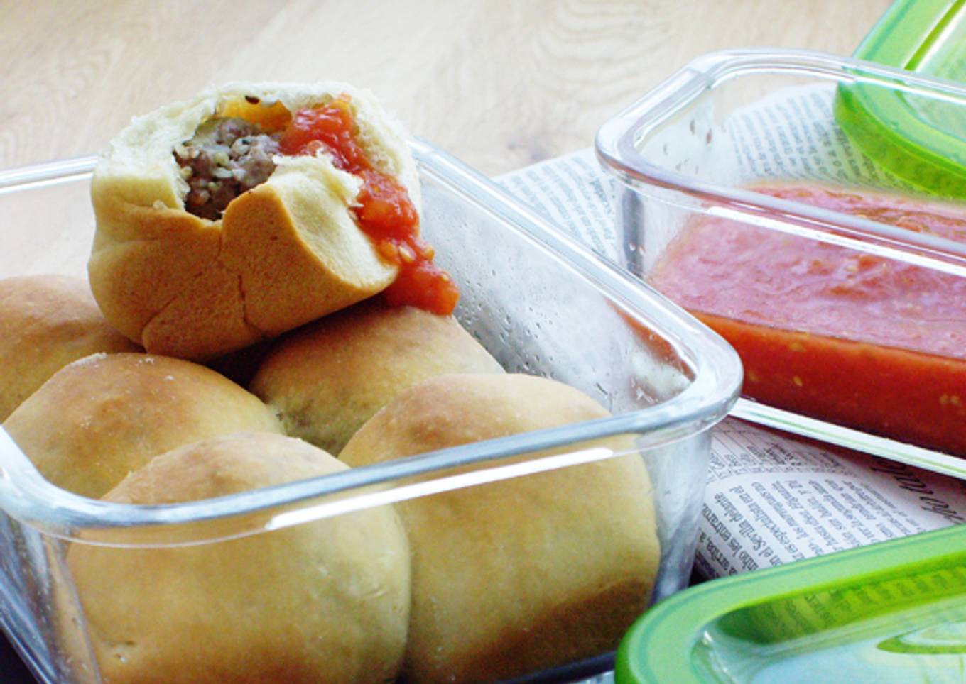 Panecillos rellenos de albóndigas