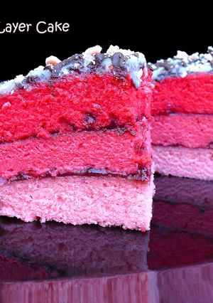 Una foto de Cherry layer cake