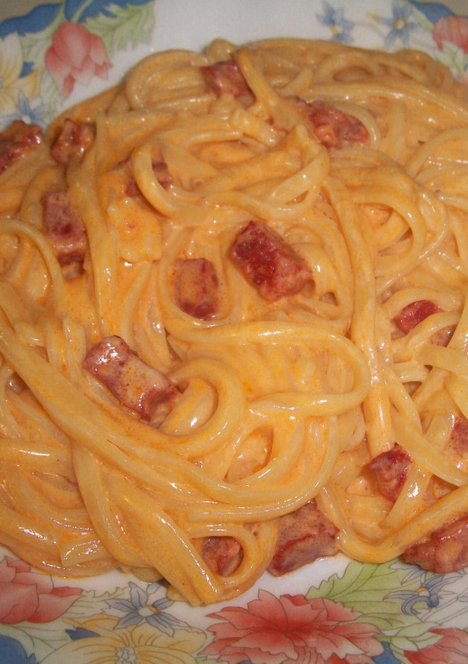 Una foto de Tallarines con chorizo y nata a la Sidra