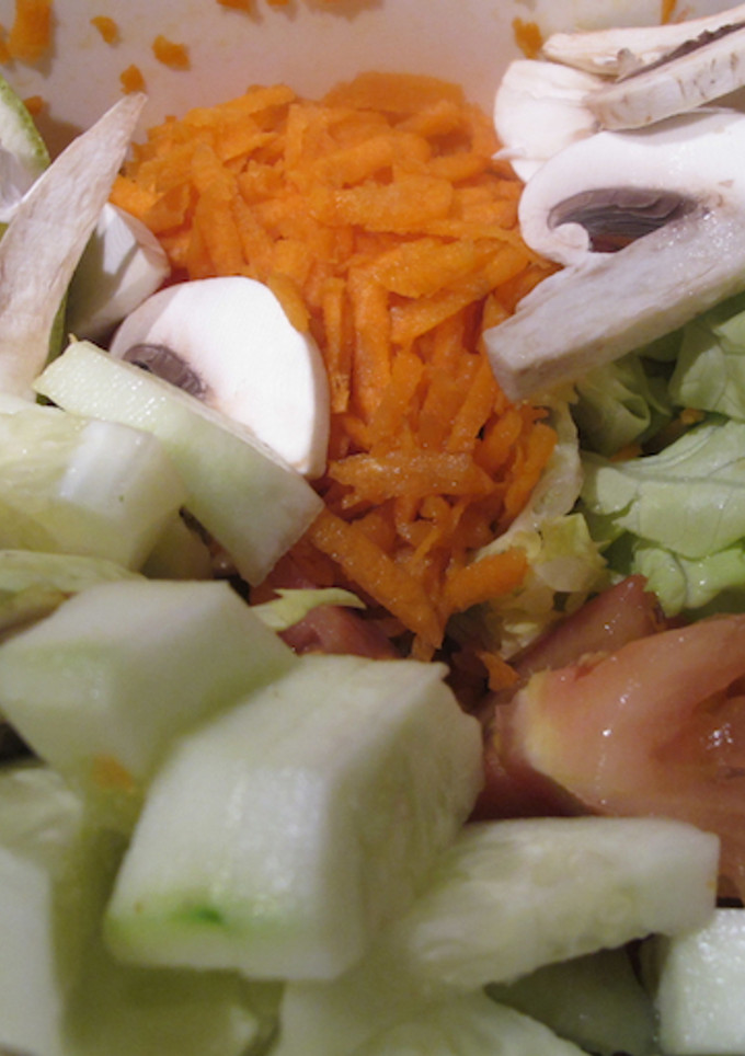 Una foto de Ensalada fresca de verduras