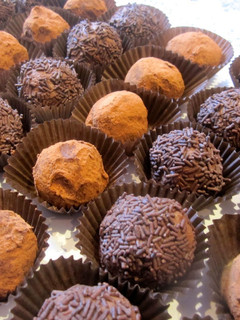 Una foto de Trufas caseras de chocolate