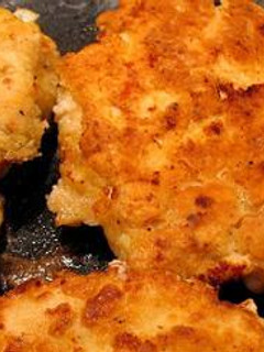 Una foto de Pechugas de pollo rellenas de jamón y queso