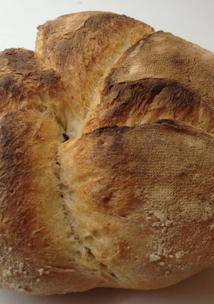 Una foto de Pan casero con masa madre natural