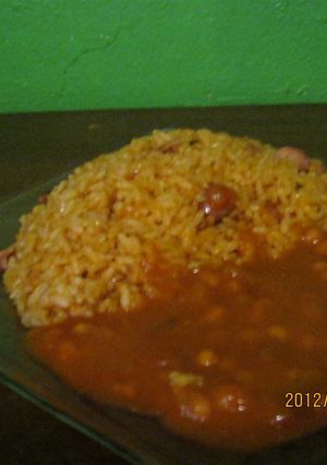 Una foto de Arroz con chorizo de cerdo
