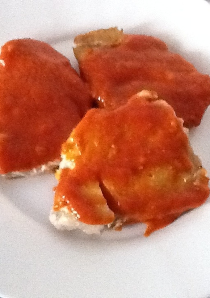 Una foto de Atún a la plancha con salsa del piquillo