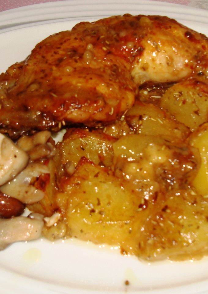 Una foto de Pollo asado troceado a las hierbas