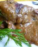 Jarretes de cordero con vino tinto