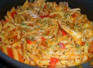 Una foto de Guiso de macarrones con pollo