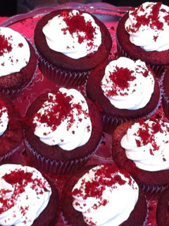 Una foto de Cupcakes rojos
