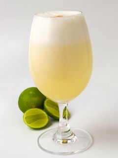 Una foto de Batido de helado de limón