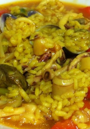 Una foto de Arroz melosos con calamares