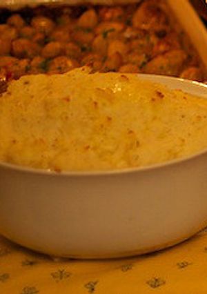 A picture of Mashed Potatoes to Accompany Turkey.