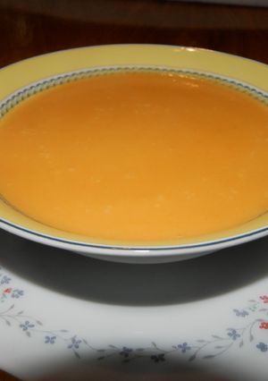 Una foto de Crema de calabaza y puerro