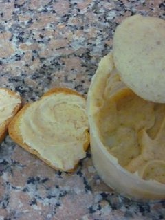 Una foto de Nutella blanca en microondas