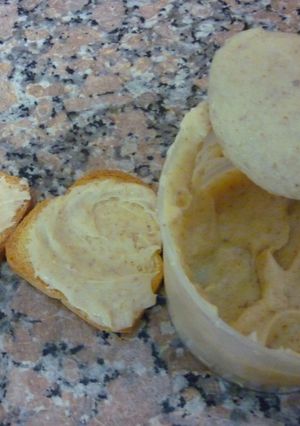 Una foto de Nutella blanca en microondas