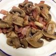 Champiñones al ajillo con beicon