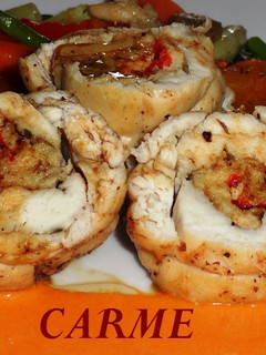 Una foto de Rollitos de pollo rellenos de tortilla