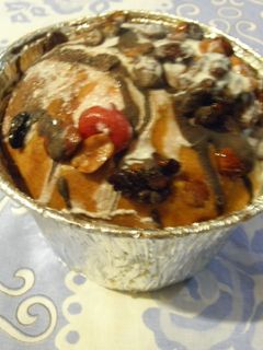 Una foto de Budín navideño de pasas y nueces