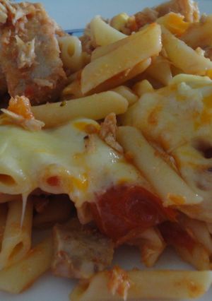 Una foto de Macarrones con atún y huevo