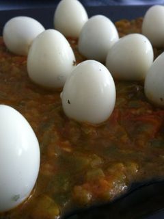 Una foto de Huevos de codorniz duros