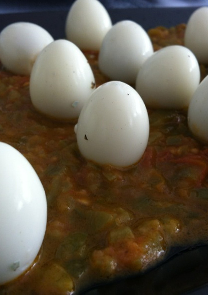 Una foto de Huevos de codorniz duros