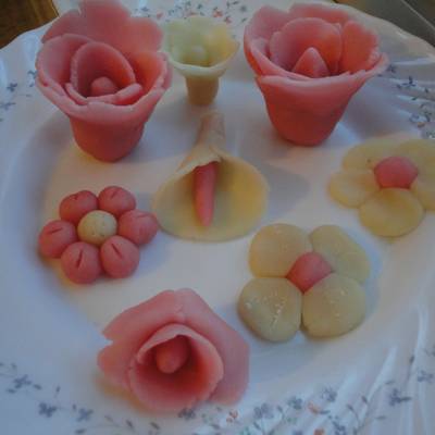 Flores de mazapán Receta de Rebe- Cookpad