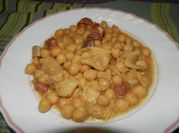 Una foto de callos y pies de cerdo