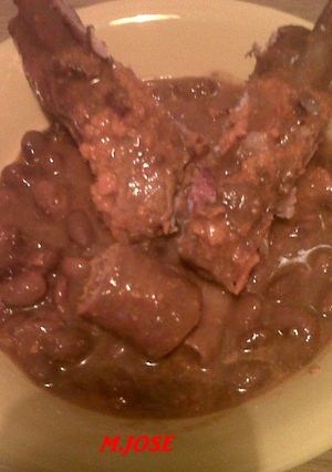 Una foto de Alubias rojas con costilla