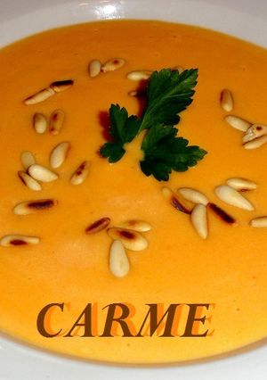 Una foto de Crema de verduras del caldo