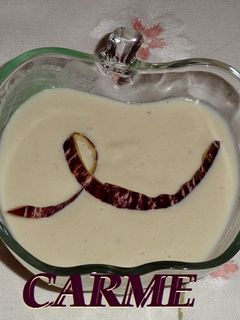 Una foto de Salsa suave de berenjena