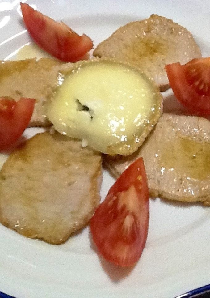 Una foto de Lomo de cerdo con queso de cabra