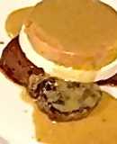 Solomillo con queso de cabra y micuit de pato con salsa Pedro Ximénez