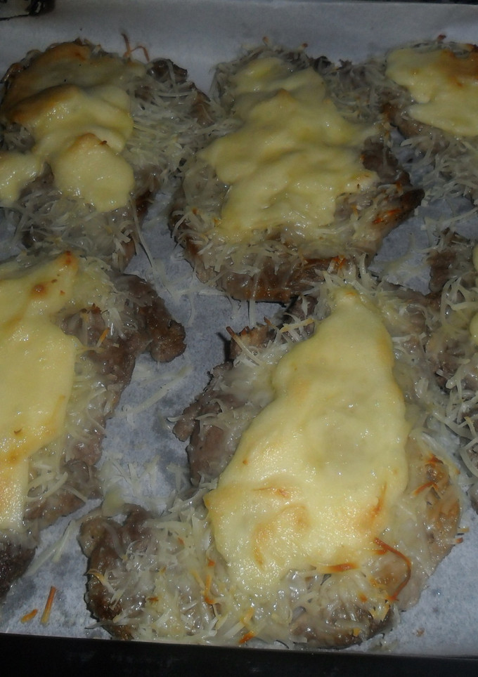 Una foto de Chuletas de cerdo rebozadas con queso