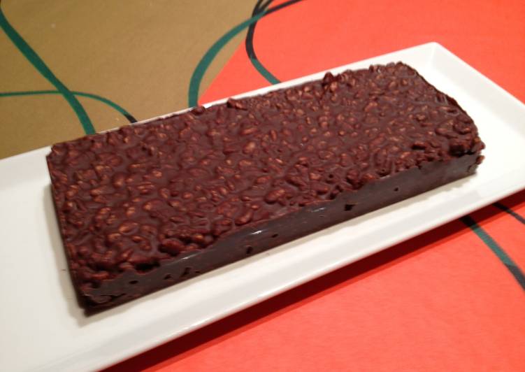 Turrón de chocolate con arroz inflado (rice krispies)