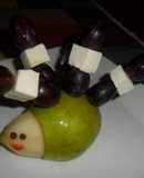 Pinchos sobre frutas frescas