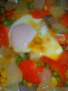 Una foto de Verduras con huevo al comino