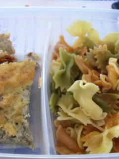 Una foto de Pastel de berenjena y pasta