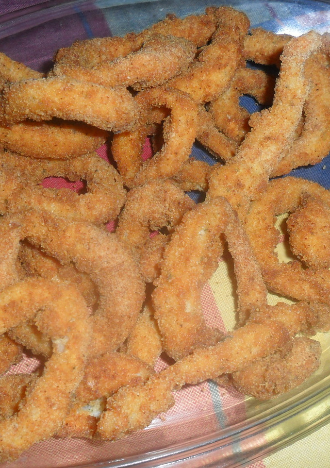 Una foto de Calamares rebozados en pan rallado